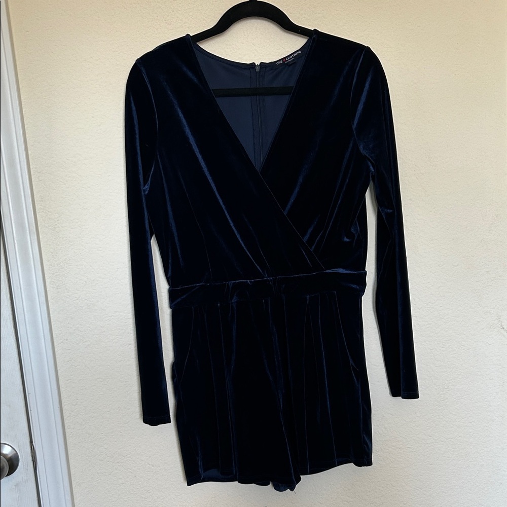 Elegant Navy Blue Velvet mini Jumper